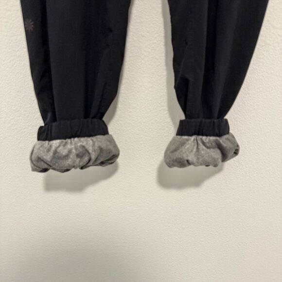 Athleta Girl Lined High Jump Joggers Black Size L/ 12 - Picture 6 of 9